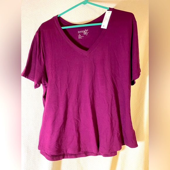 Maroon V Neck - Picture 2 of 3